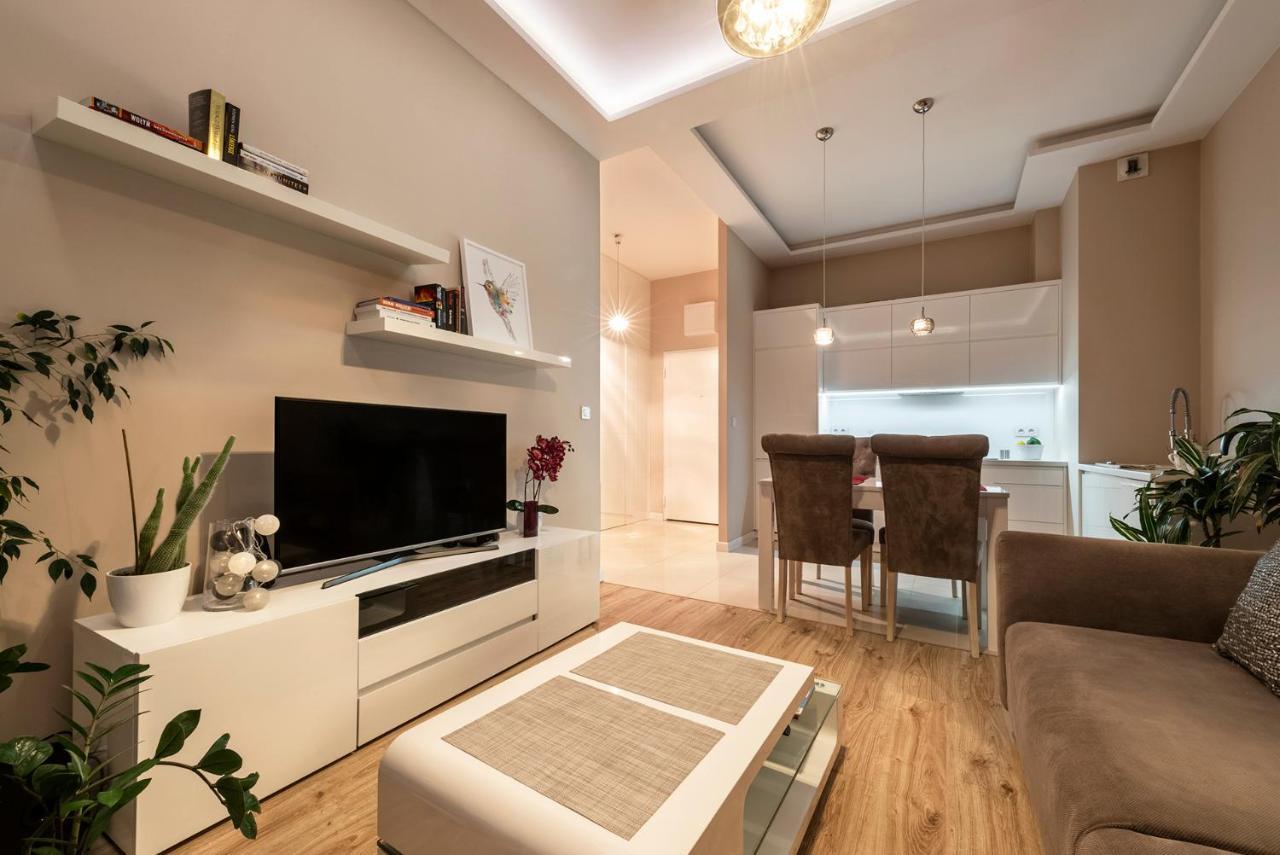 Appartement Warsaw - Aparts Lotnisko Okecie Extérieur photo